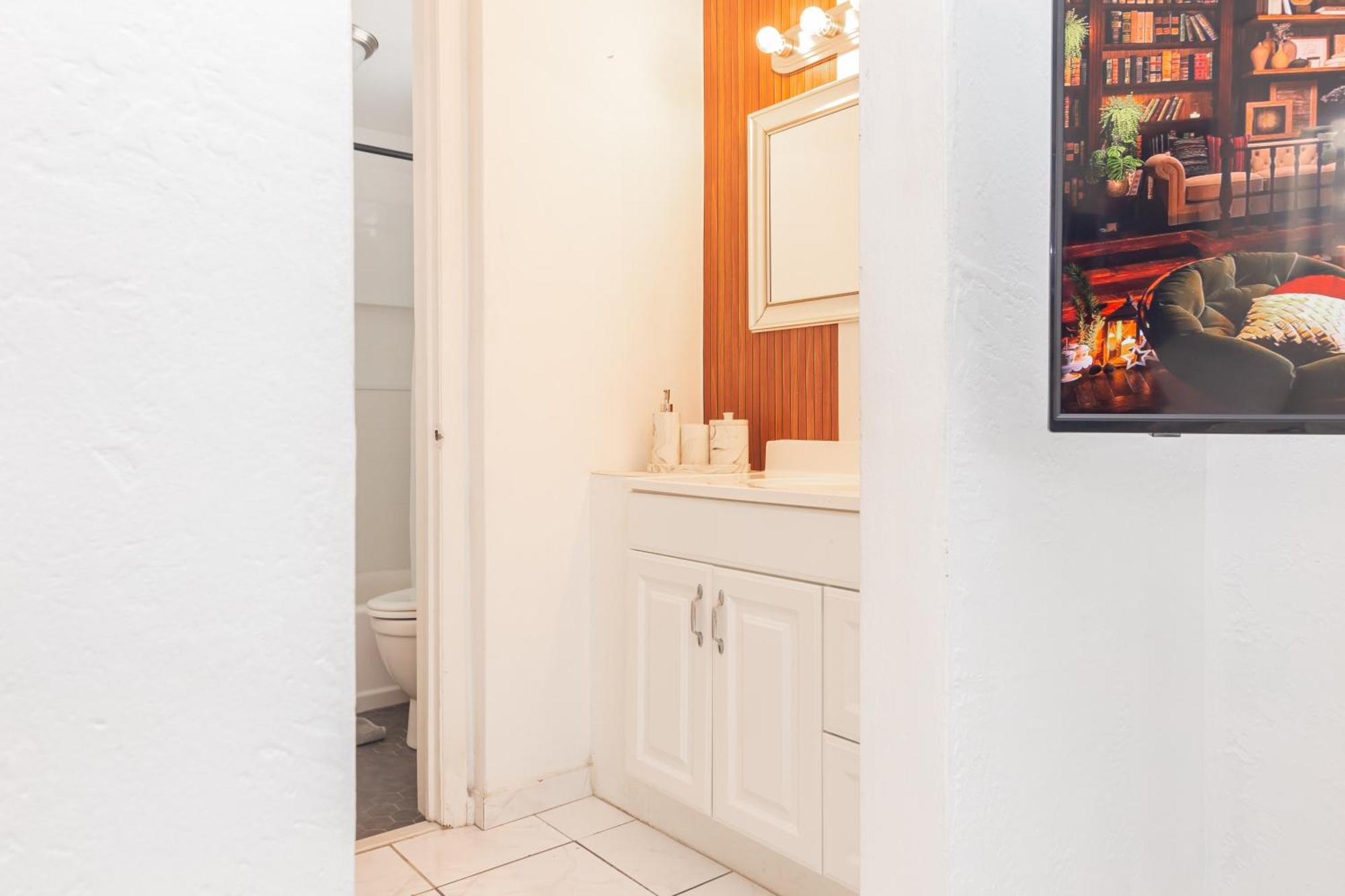One Bedroom Apartment - With Parking & Balcony - Heart Of Wynwood 마이애미 외부 사진