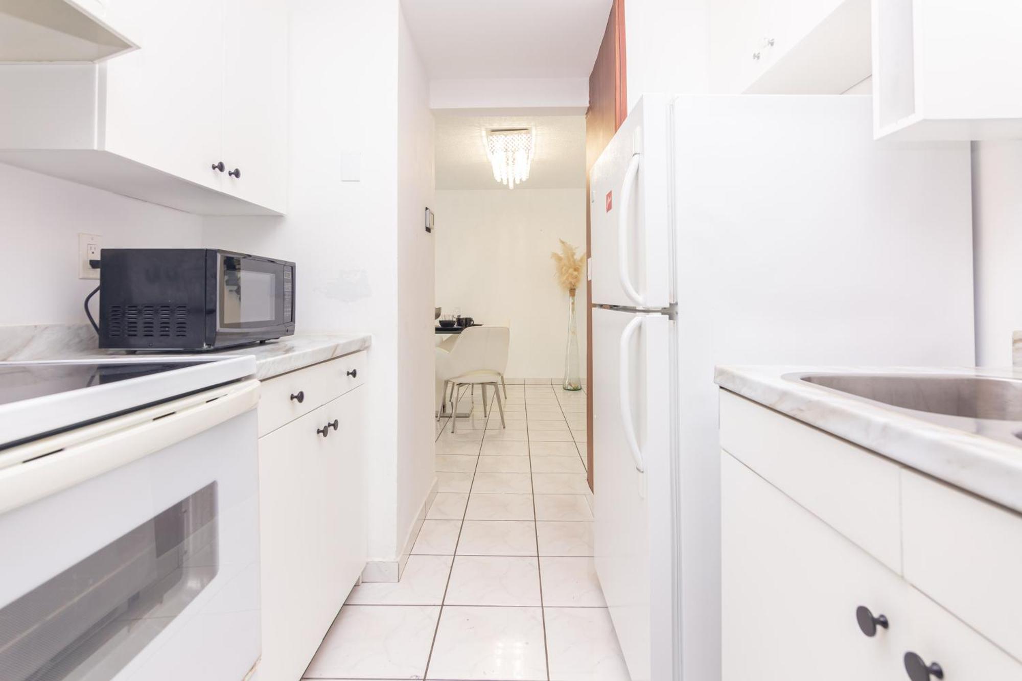 One Bedroom Apartment - With Parking & Balcony - Heart Of Wynwood 마이애미 외부 사진