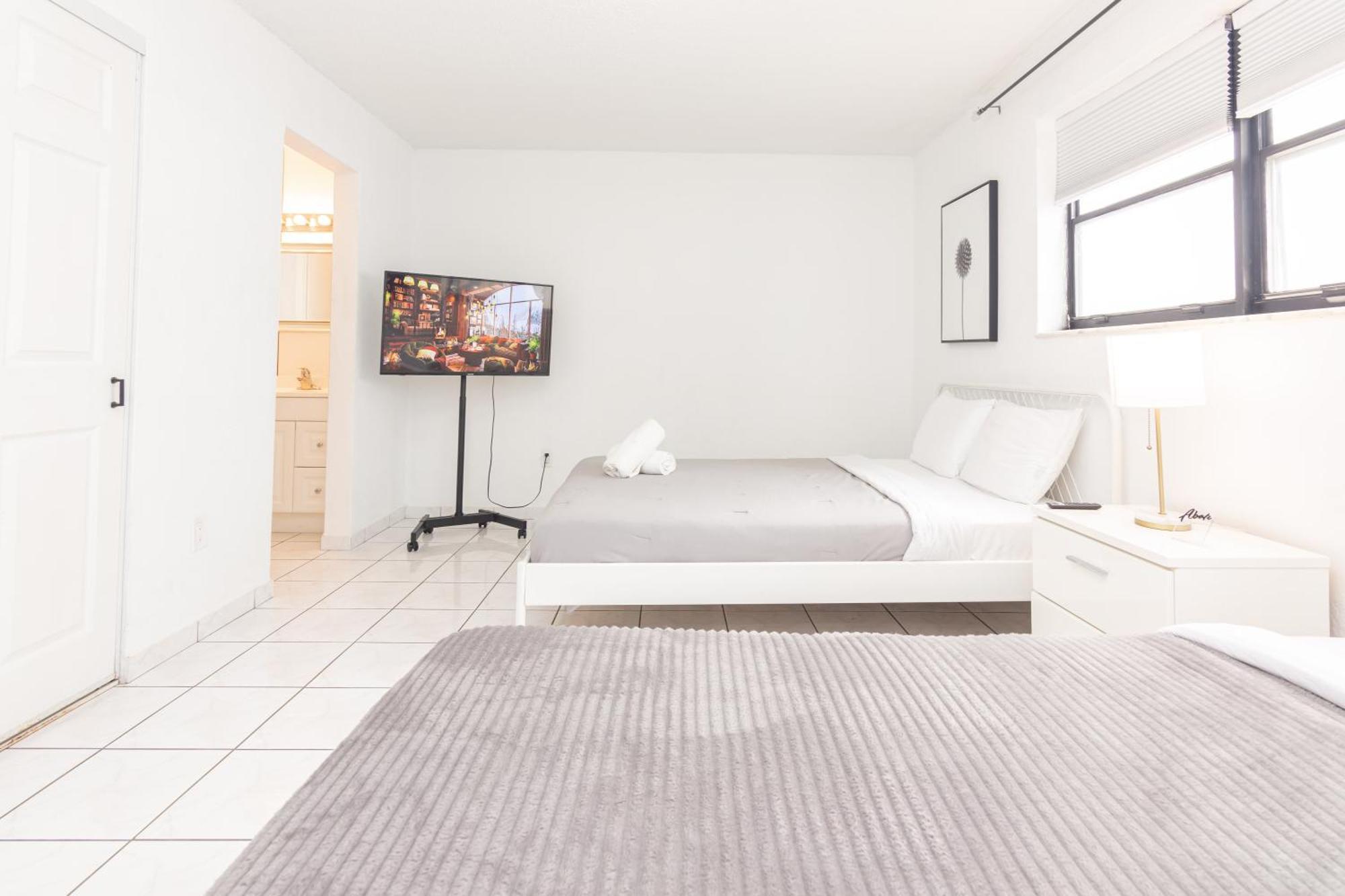 One Bedroom Apartment - With Parking & Balcony - Heart Of Wynwood 마이애미 외부 사진