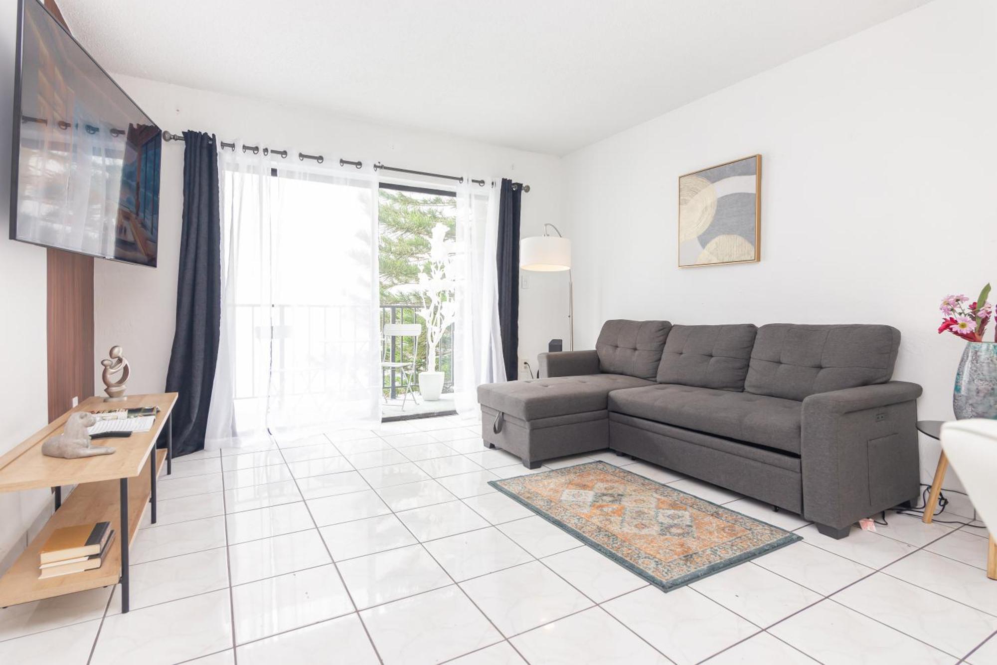One Bedroom Apartment - With Parking & Balcony - Heart Of Wynwood 마이애미 외부 사진