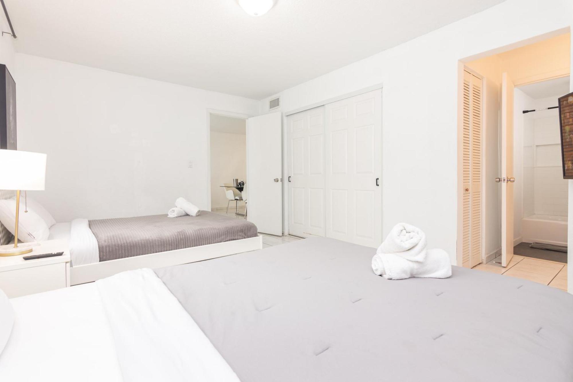 One Bedroom Apartment - With Parking & Balcony - Heart Of Wynwood 마이애미 외부 사진