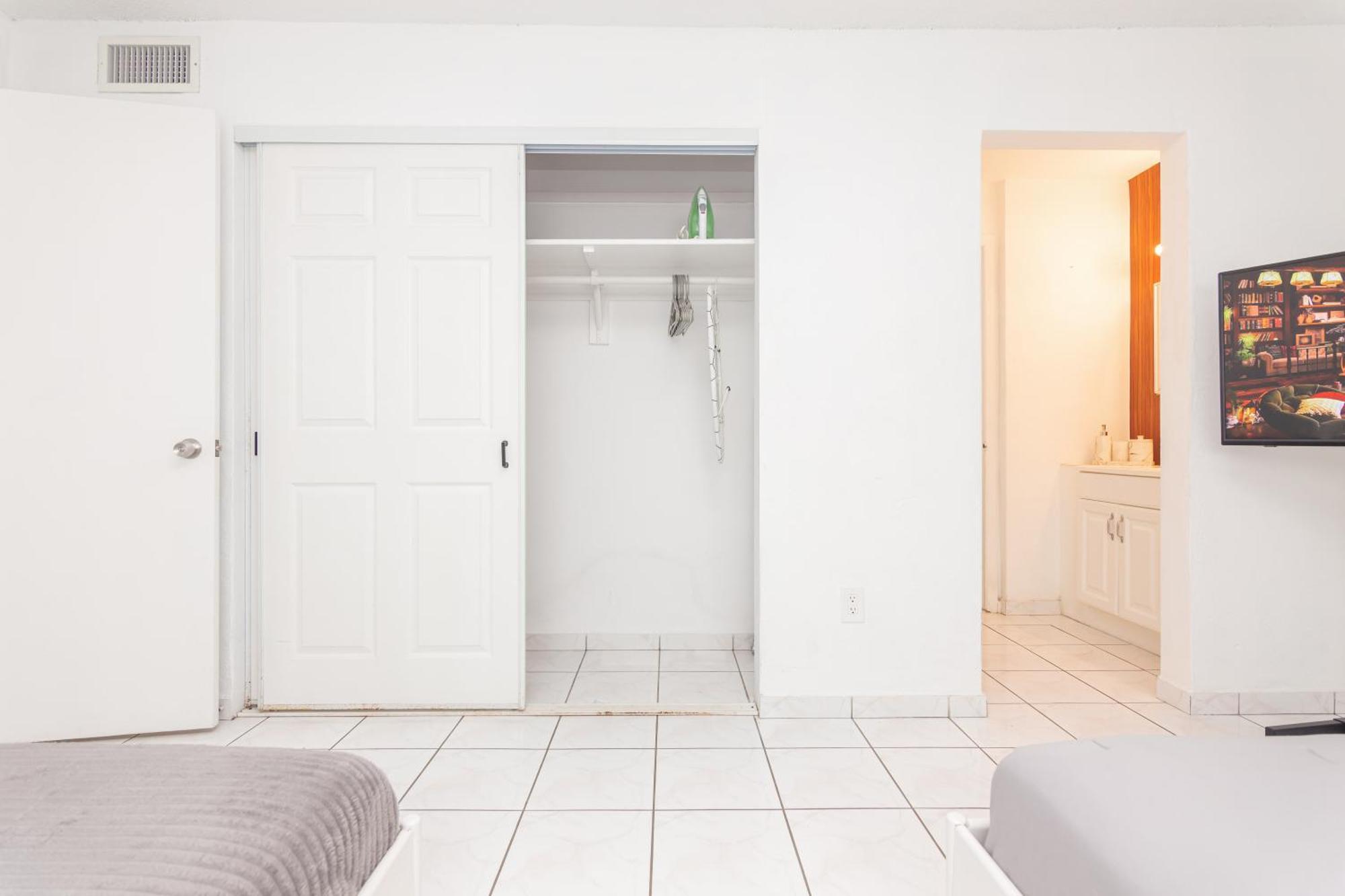 One Bedroom Apartment - With Parking & Balcony - Heart Of Wynwood 마이애미 외부 사진