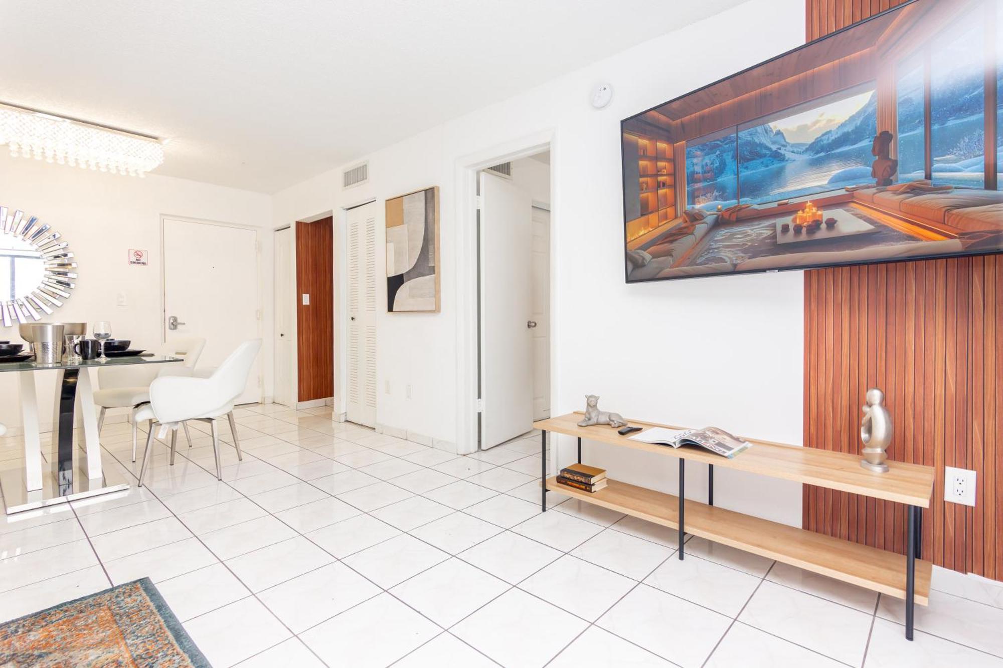 One Bedroom Apartment - With Parking & Balcony - Heart Of Wynwood 마이애미 외부 사진